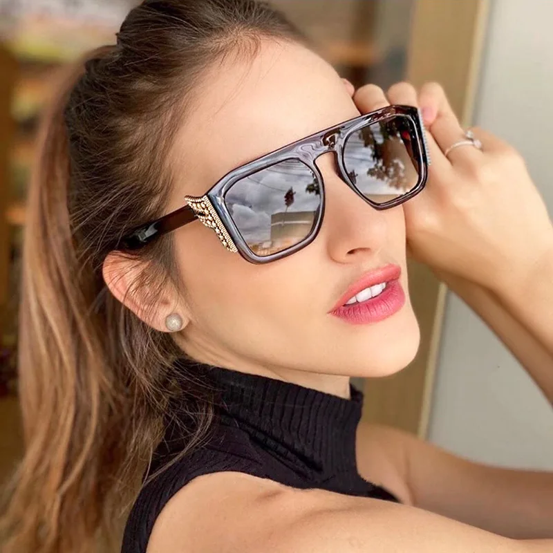 

WckSaria Women Sunglasses Big Squard Frame Fashion Wings Style Metal High Quality Style Classic Colorful Lens Diamond Style