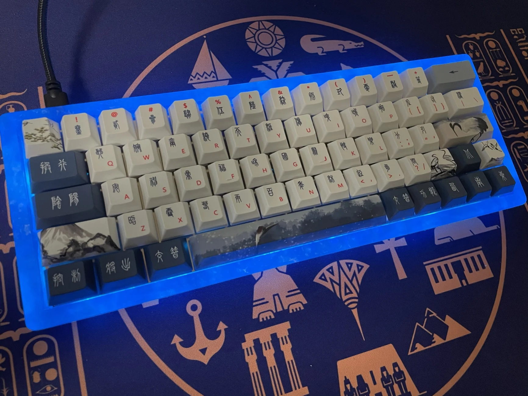 Корпус клавиатуры GH60 из смолы светопроницаемая Нефритовая текстура CNC для 60%