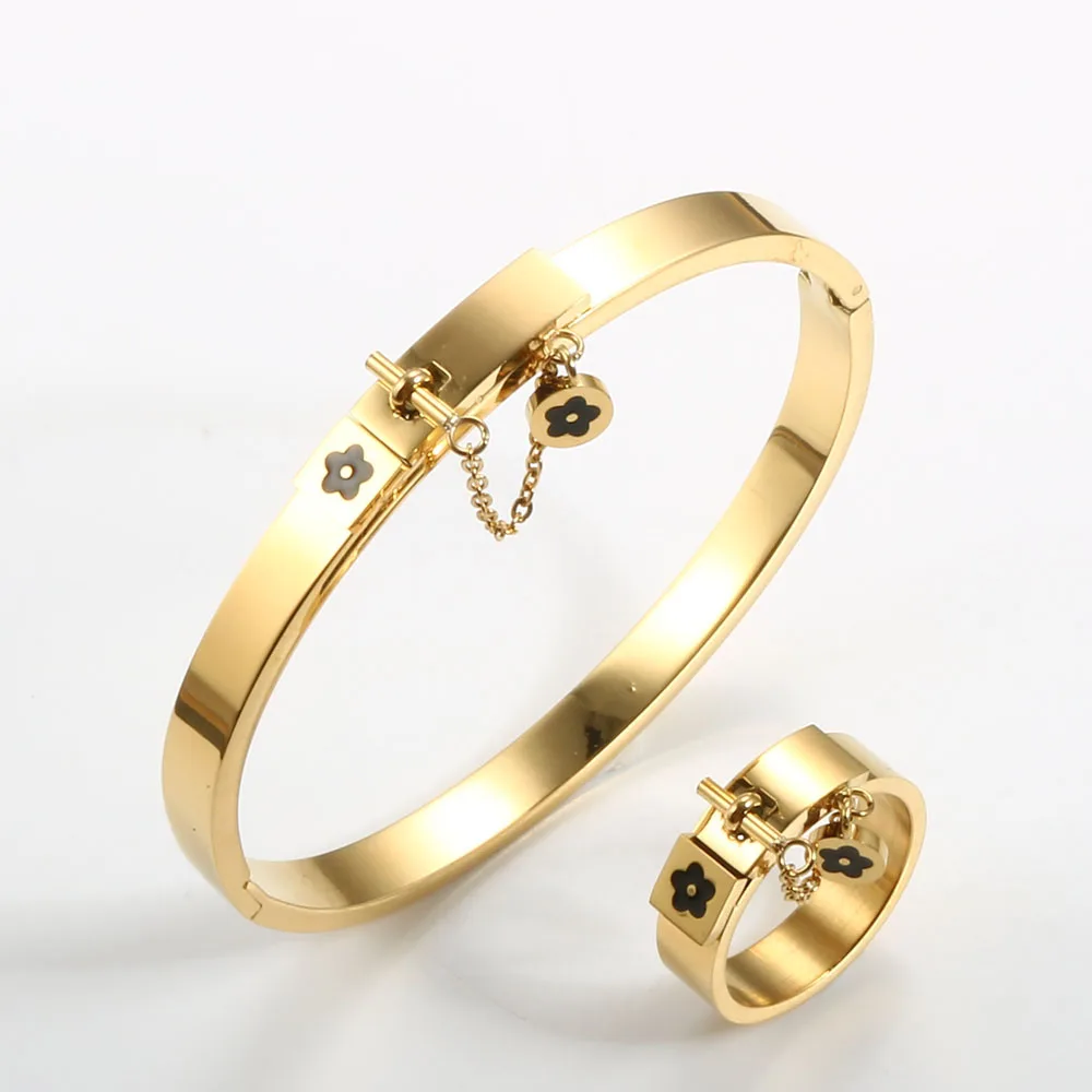 Fashion Lucky Flower Charm With Chain Ring Gold Color Stainless Steel Love Promise Finger Rings For Women Men Jewelry Gift gold color rings,stainless steel ring,finger ring,gold color ring,chain ring