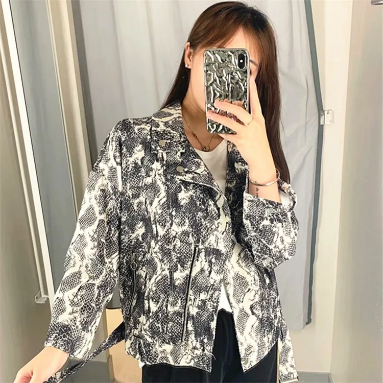 

Europe And America Wind Bloggers WOMEN'S Dress Snakeskin Printed Loose-Fit Jacket Fold-down Collar Short Coat Women's