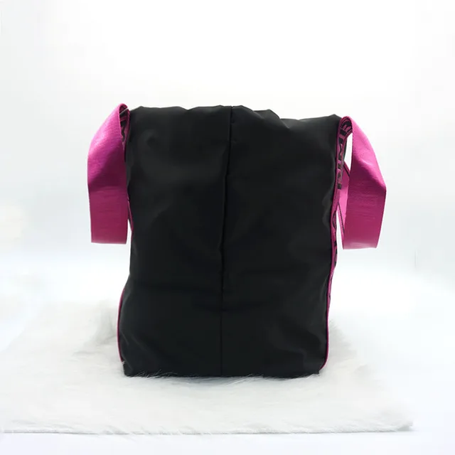 2022 New Ladies One Shoulder Tote Bag High Quality Fashion Ladies Eco-Friendly Tote Bag Large Capacity Shopping Bag Ins Trend Rose red and black