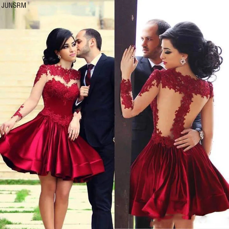 

Short Burgundy Formal Cocktail Dresses Lace Applique Crew Neck Tulle Long Sleeves Satin A Line Mini Homecoming Party Gowns