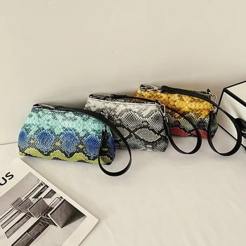 

2021 Autumn New Woman Bag Color Snake Pattern Underarm Bag Woman Single Shoulder Bag Fashion Zipper Sexy Print
