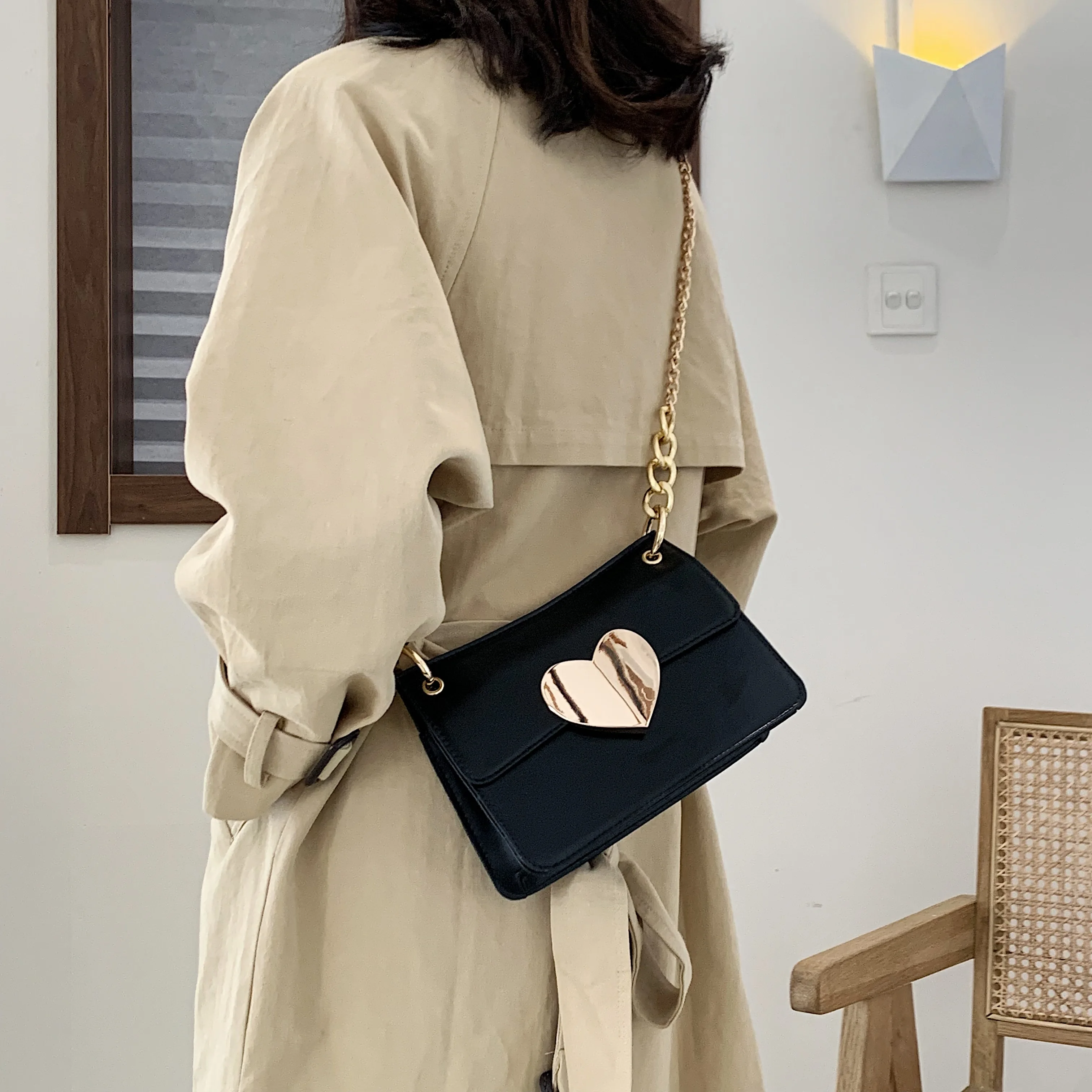 

Summer small bag ladies bag 2019 new popular Korean version Baitie single shoulder slanting fashion chain small square bag