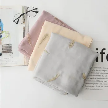 

Japanese Ladies Style Feather Embroidery Scarves Women Fashion Wraps Travel Sunscreen Air Conditioning Shawl Beach Towel