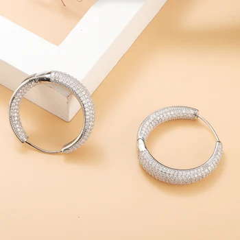 

GAOLA High-end Paved Zirconium Miss Shi Ear Ring Ear Ring Round the Top Luxury Fine Jewelry Elegant and Comfortable to WearE9514
