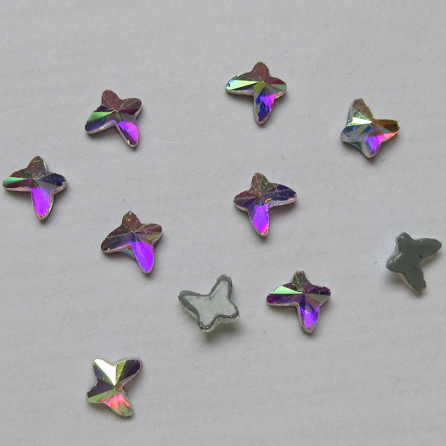 Стразы с плоской задней поверхностью стразы кристаллами бабочки 4 мм утюгом для