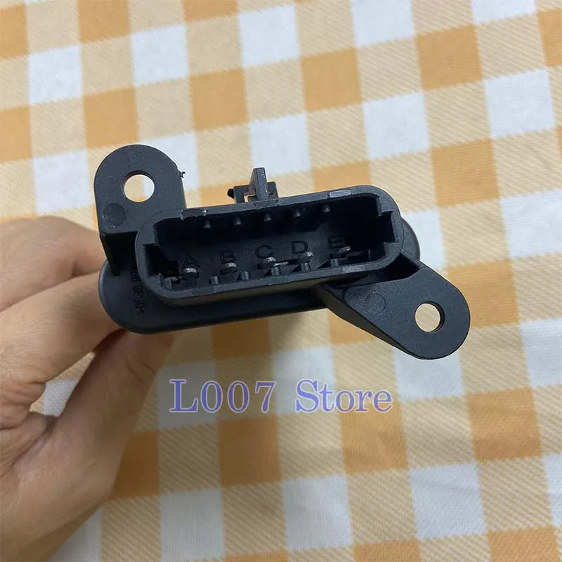 Car Heater Blower Motor Resistor Fit For Chevrolet Aveo Trax Buick Encore NO: 95018066 94560526 52429971