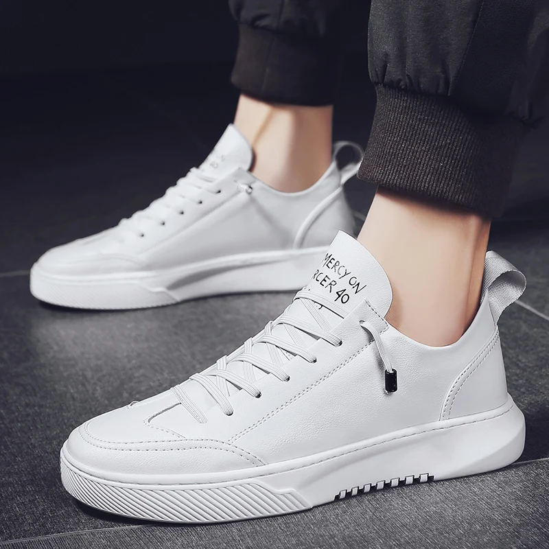 Кроссовки; сезон весна-осень ; Легкие мужские туфли из натуральной кожи на плоской подошве; тренд для отдыха; цвет черный, белый; мужская повседневная обувь