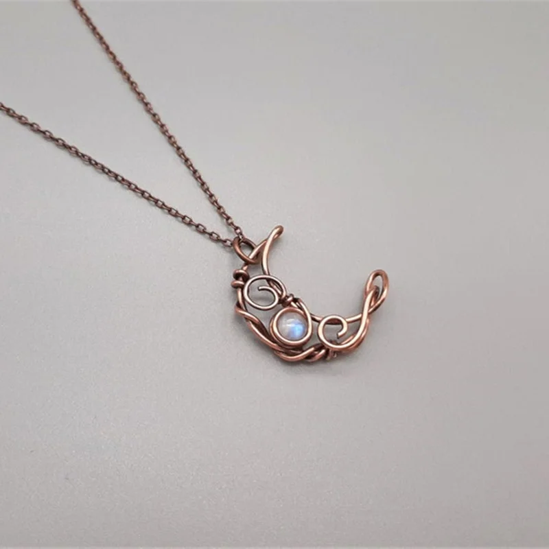 Fashion-Moonstone-Necklace-Crescent-Crystal-Moon-Pendant-Necklaces-for-Women-Female-Boho-Jewelry-Gifts-for-Girl (1)