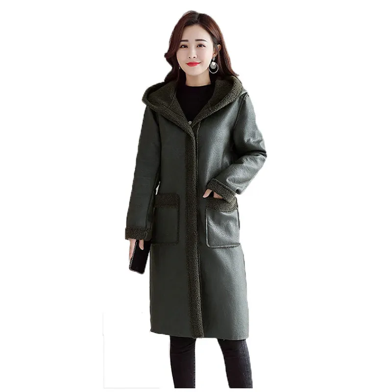 Женская Длинная кожаная куртка черная теплая из искусственной кожи большие