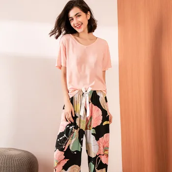 

Summer Pajamas Set Women Sleepwear Female Casual Comfortable Floral Printed Contrasting Color Pajamas Tops with Long Trousers