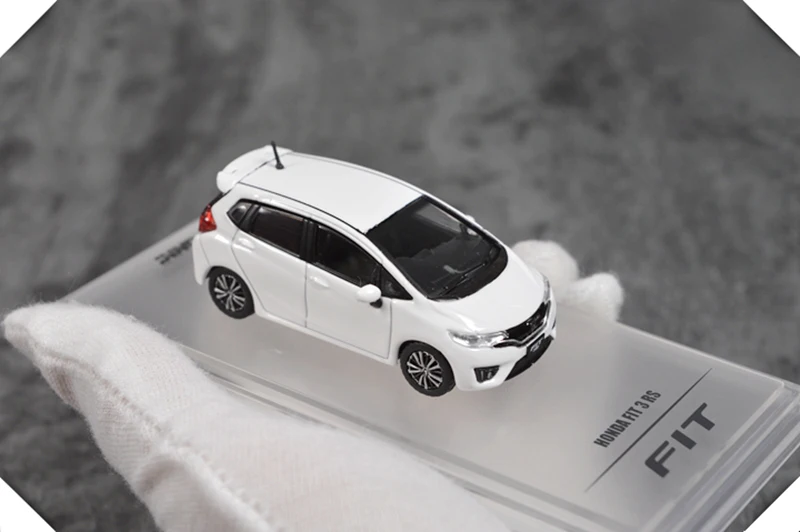 1: 64 масштабная модель полученная литьем под давлением металлическая модель автомобиля из сплава подходит RS GK5 миниатюрная сцена Белый Автомобиль статический изысканный для сбора Стола Подарок