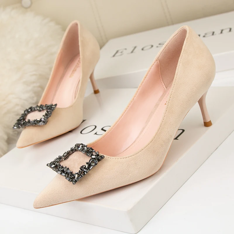 Fashion Women Pumps 2021 New Transparent Crystal High Heels Sexy Pointed Toe Slip-on Wedding Party Shoes for Lady Plus Size