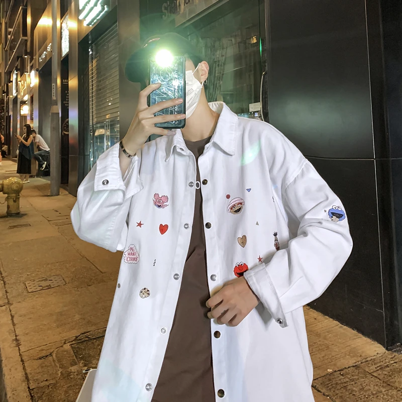 Spring And Autumn New Youth Men's Cartoon Embroidery Loose Wild Multi-color Long-sleeved Casual Shirt Black White / Blue