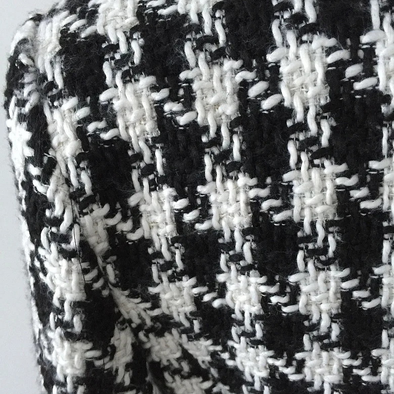 B068 (7)