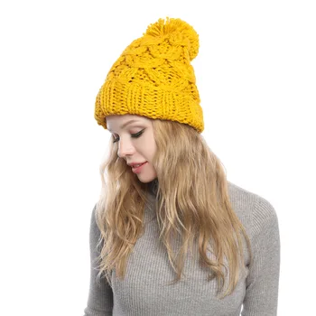 

European and American wind new autumn and winter sky hat ladies knitted wool hat thickened outdoor wool ball warm knitted hat