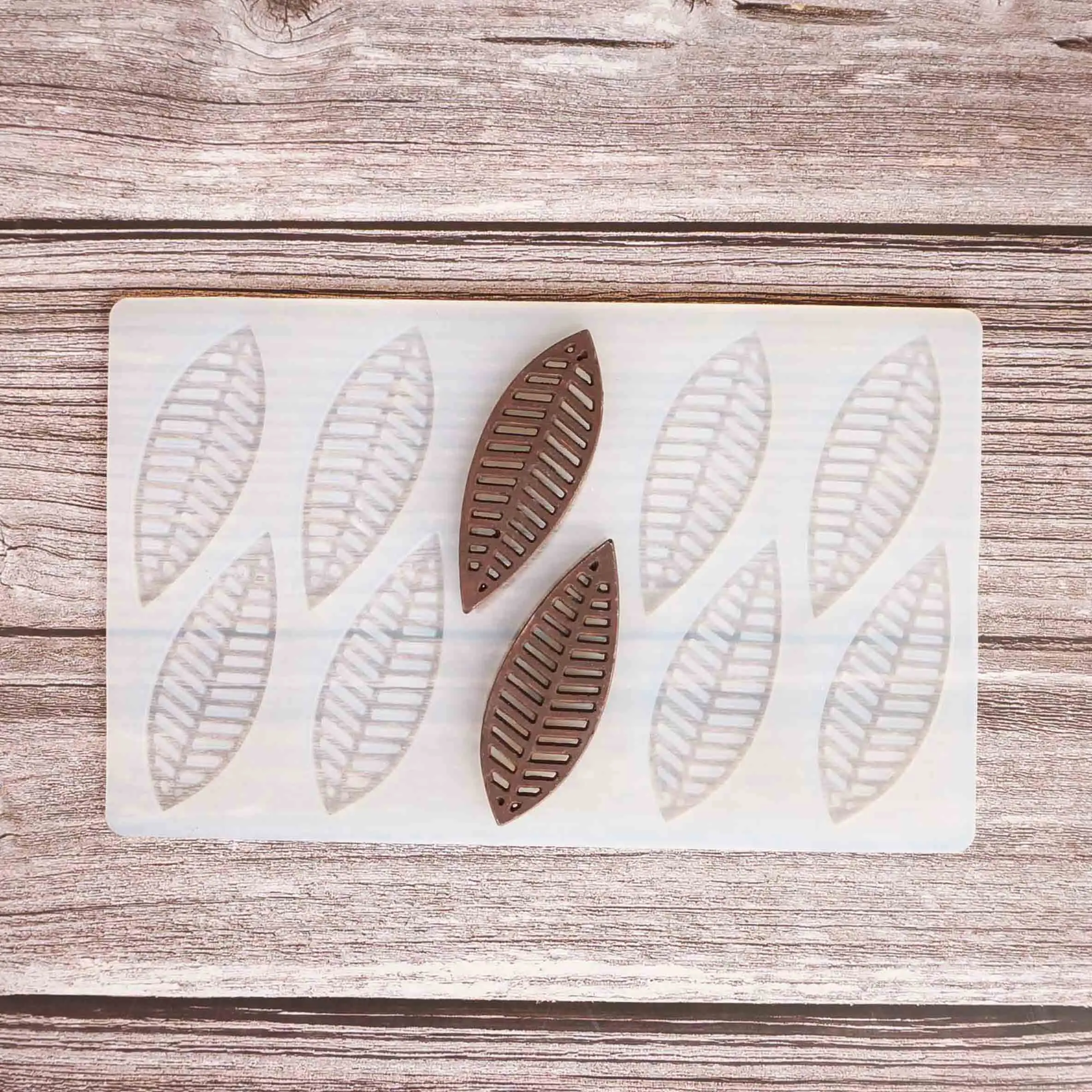 Hollow Leaf Shape Chocolate Stencil Mold Cake Decorating Silicone Mold