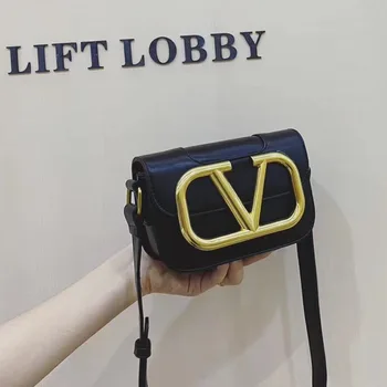 

2020 New Famous Designer V Letter Shoulder Messenger Bags High Quality Small Square Bags Fashion Casual Women Leather Handbags