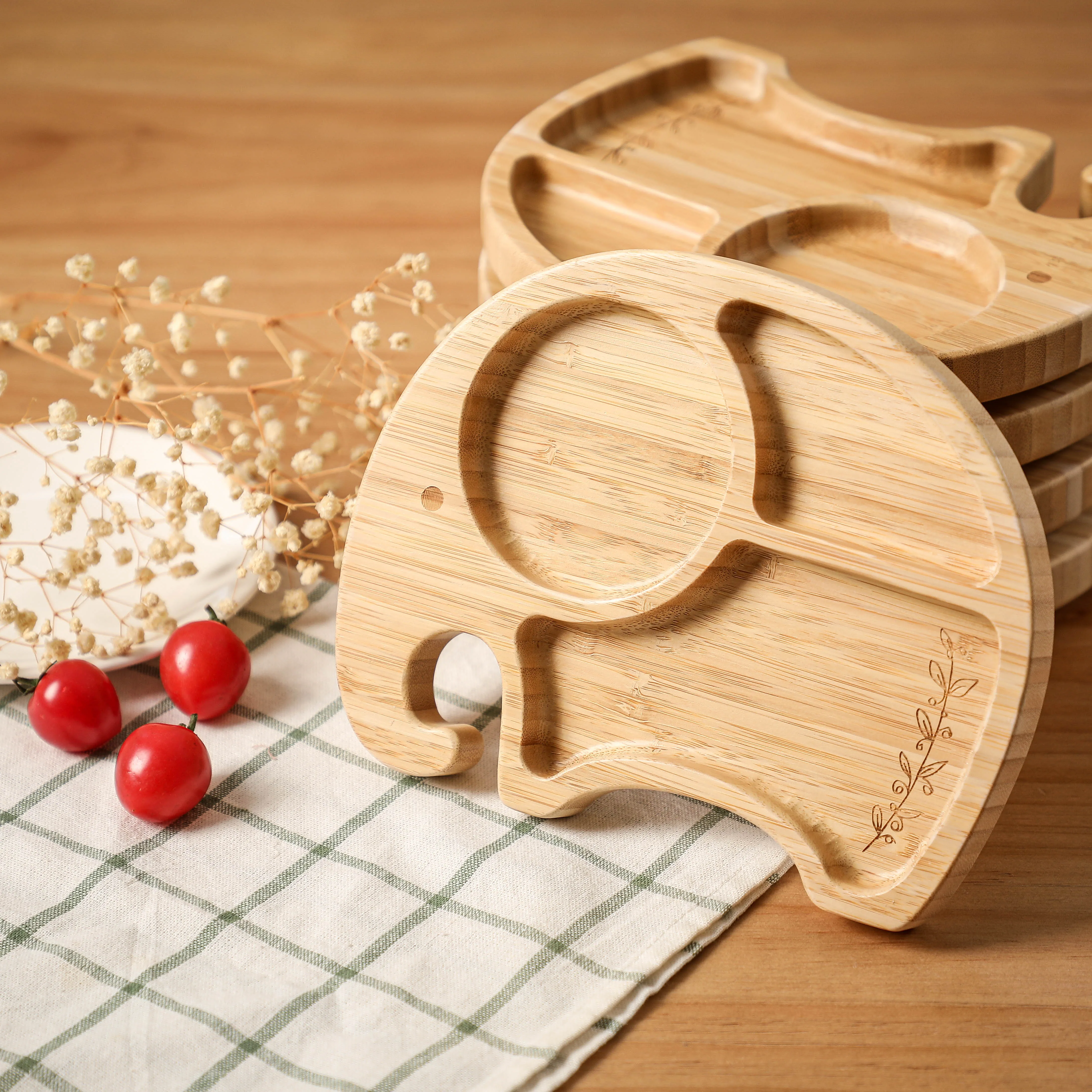 Wooden Baby Feeding Bowl Cartoon Elephant Clouds Bamboo Kids Feeding Dinnerware With Silicone Suction Cup Anti-hot Tableware 2