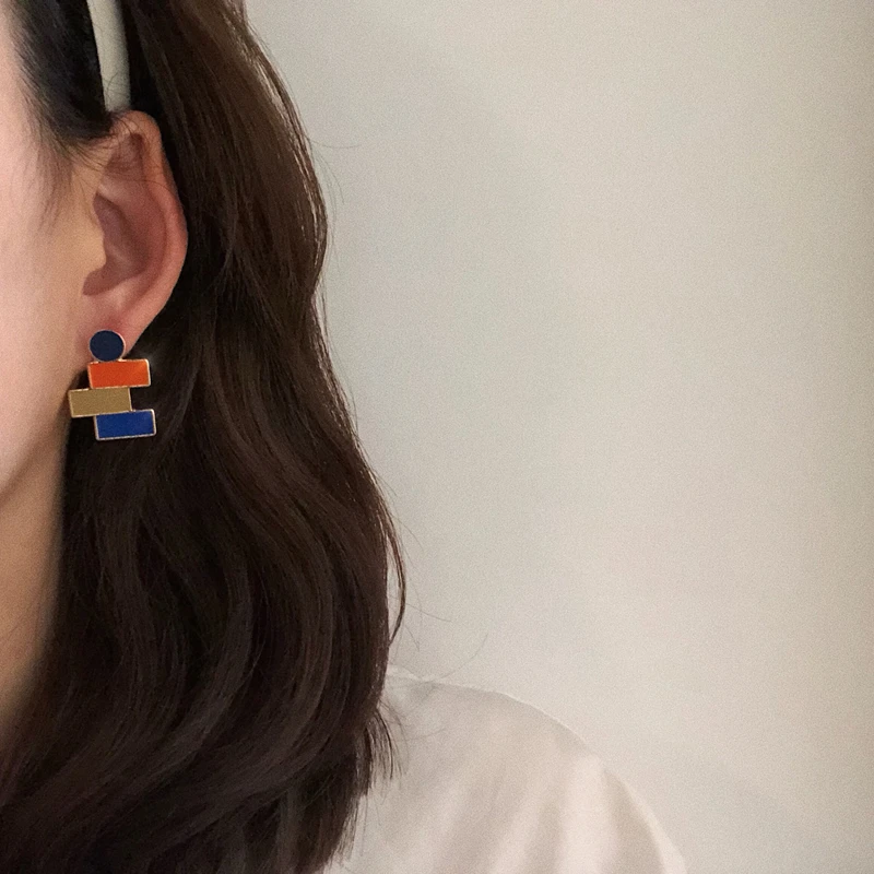 AOMU New Unique Vintage Geometric Elegant Modern Irregular Shining Hit Colorful Metal Drop Earrings for Women Party Jewelry
