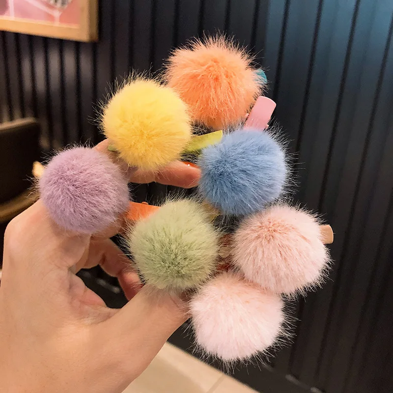 

Korea Plush Ball Hairpin Clip Simple Small Cute Hair Clip Baby Hairpins Baby Girls Hair Pompom Mini Ball Bb Clips Plush Hairball