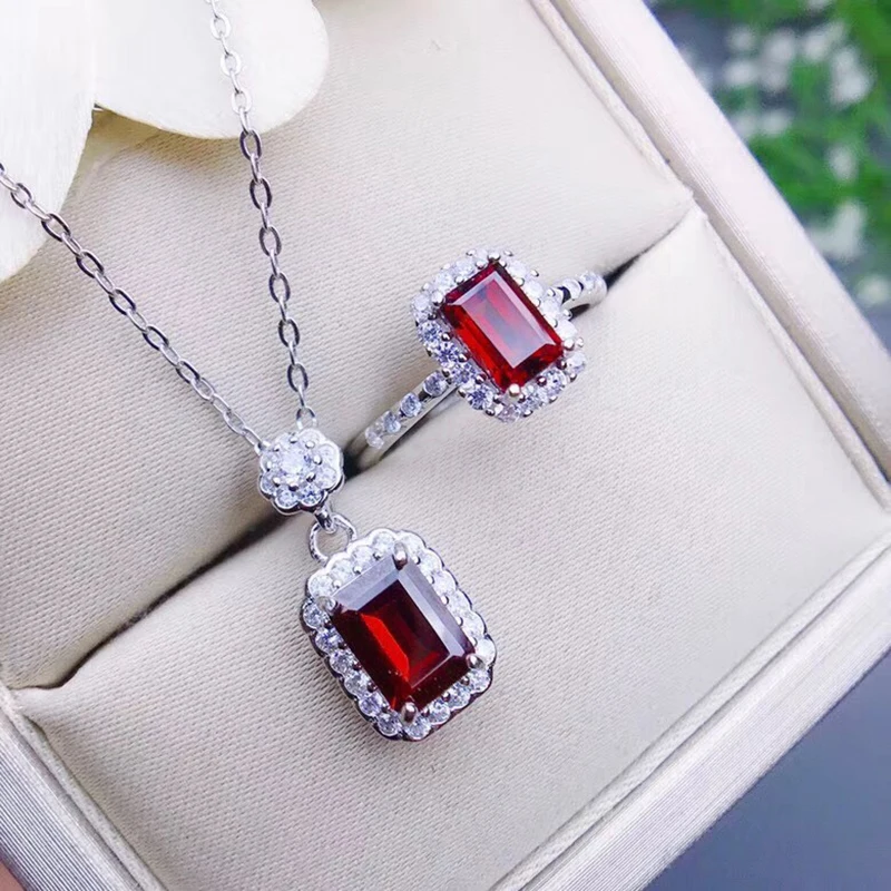 BOEYCJR 925 Sterling Silver Red Garnet 