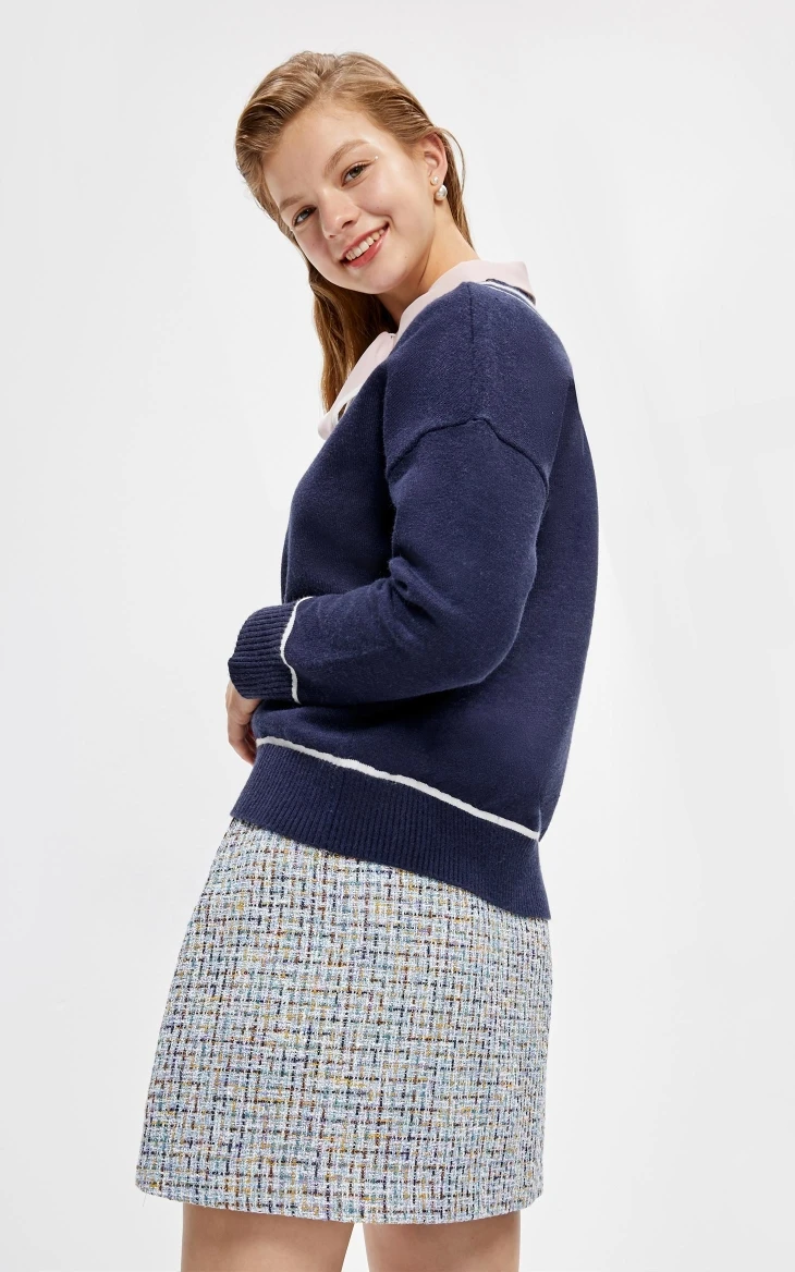 Vero Moda зимний свитер с v-образным вырезом и вышивкой | 319324557