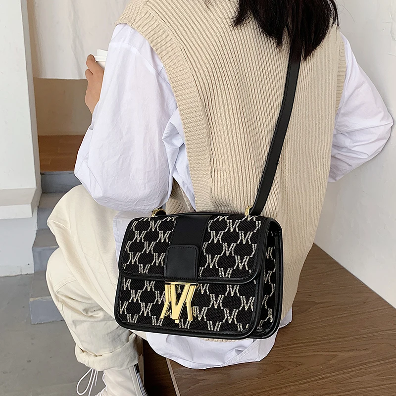 

New Small Bag Fashion Fashion Trending Crossbody All-matching One-shoulder Underarm Small Square Bag Women's 2020 Popular New