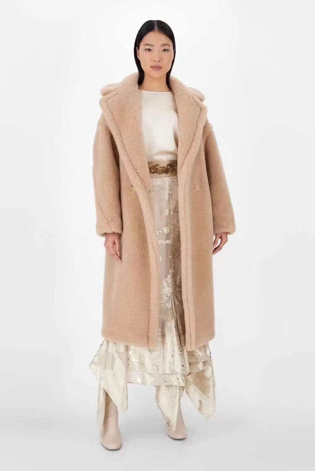 

2020 newest teddy bear color Champagne teddy thicken wool coat vanilla blue sand brown are in stock