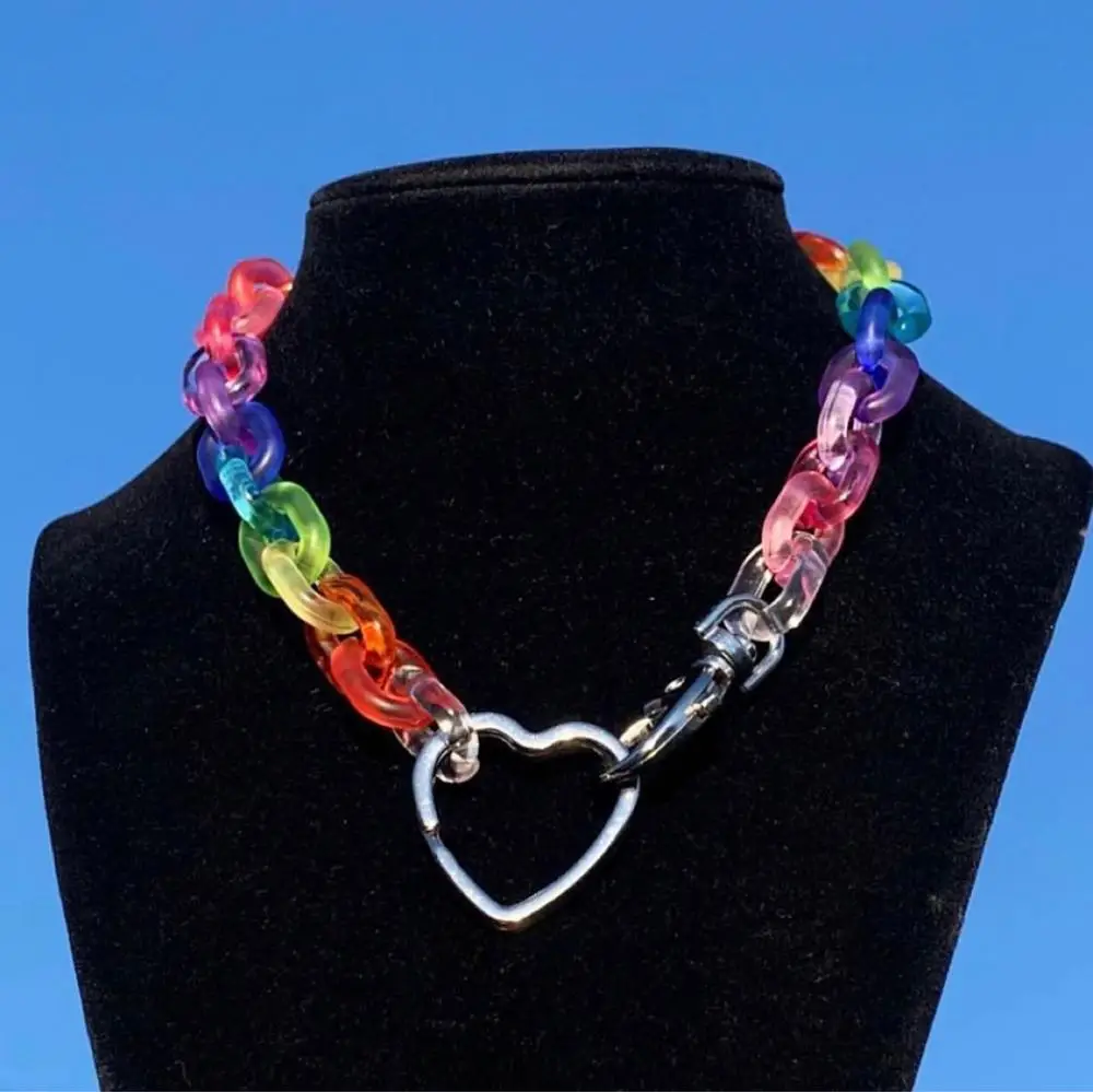 

Colorful Chain Metal Heart Pendant Necklace For Women Girl Creative Punk Hip Hop Transparent Rainbow Choker Necklace Jewelry