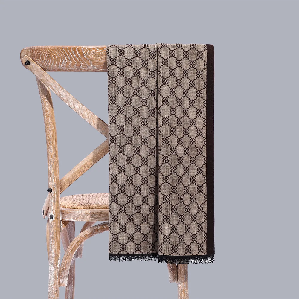 Autumn and winter new men's scarves with velvet to keep warm curry scarves men send their fathers gifts to Grandpa Autumn and winter new men's scarves with velvet to keep warm curry scarves men send their fathers gifts to Grandpa