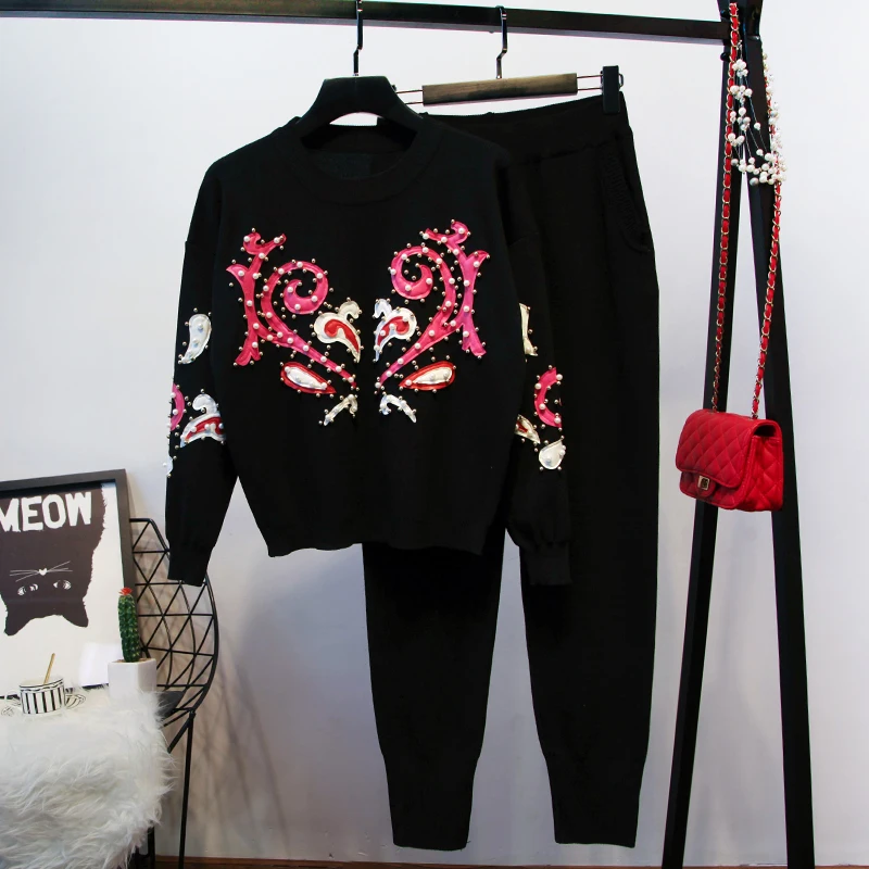 New Fashion Autumn and Winter Women's Bead Long Sleeved Knitwear Sweater+ Knitted Pants Two Pieces Female Trousers Set