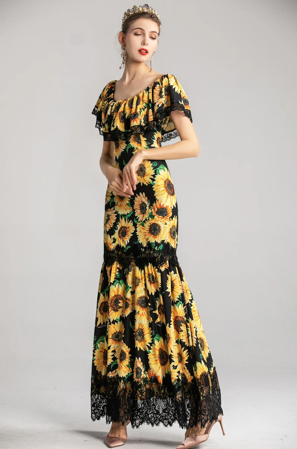 Lady Milan Women's Runway Designer Dresses Scoop Neckline Ruffles Floral Printed Lace Trim Patchwork Fashion Casual Long Dress