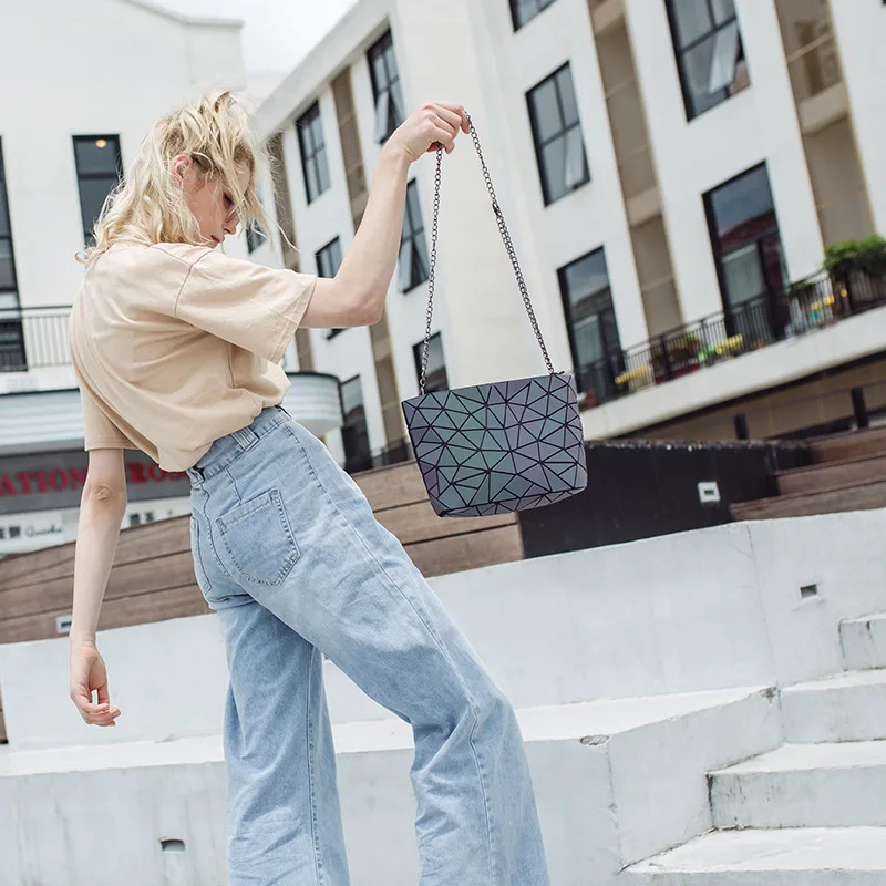 12195317545_1310382378