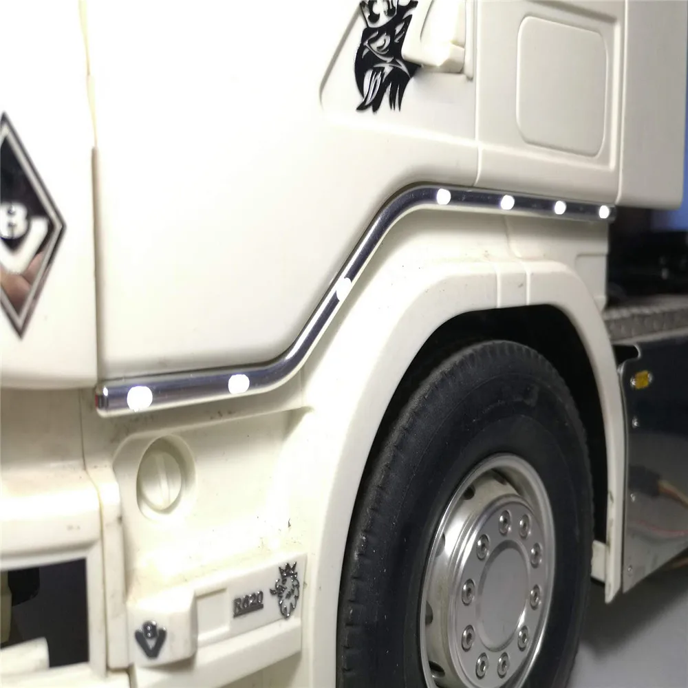 Высококачественный декоративный светодиодный светильник на дверь, боковой светильник для Tamiya 1/14 Scania 56323 r620 r730 r470 RC Запчасти для тракторов и грузовиков, аксессуары