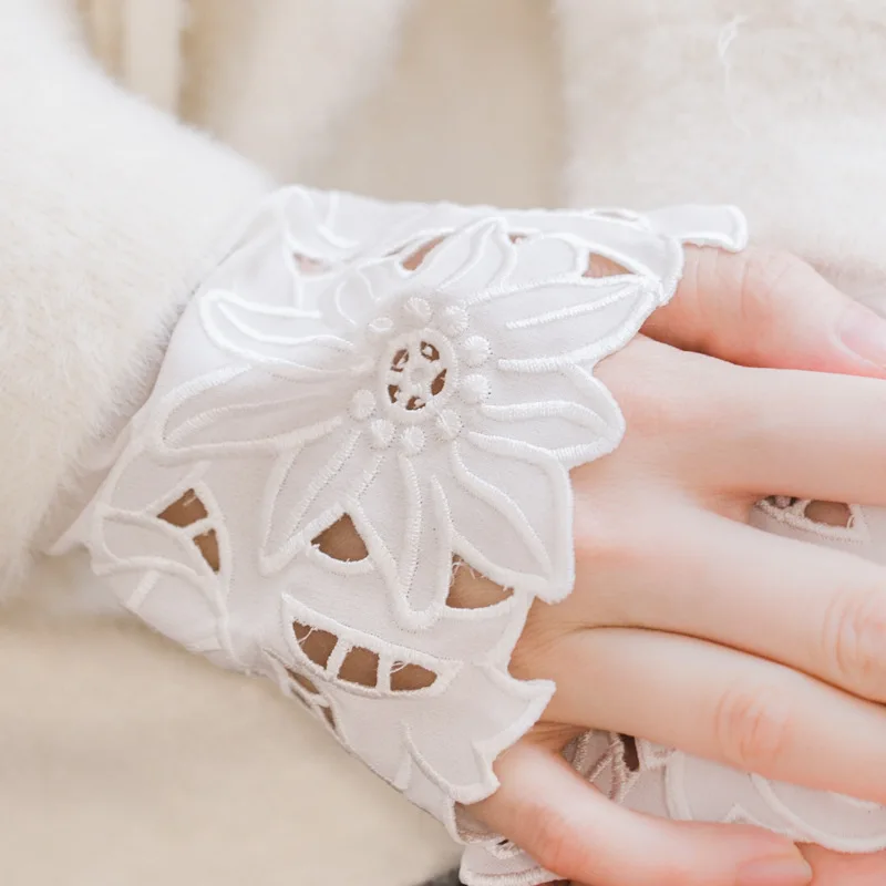 11676209190_1652439521