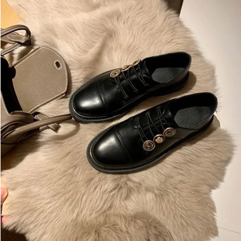 Designer Metal medal oxfords woman flats derby round toe thick heels loafers brogue elastic band small leather shoes women