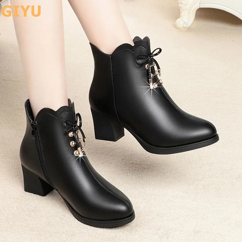 Botines de cuero para mujer, botas de tacón grueso de talla grande Martin, zapatos de tacón alto, otoño e invierno, 2020