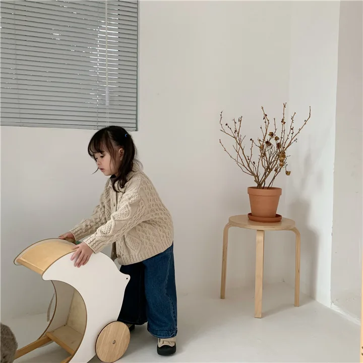 Осенние и зимние корейские детские свитера для девочек, вязаные хлопковые Повседневные детские кардиганы, модная одежда