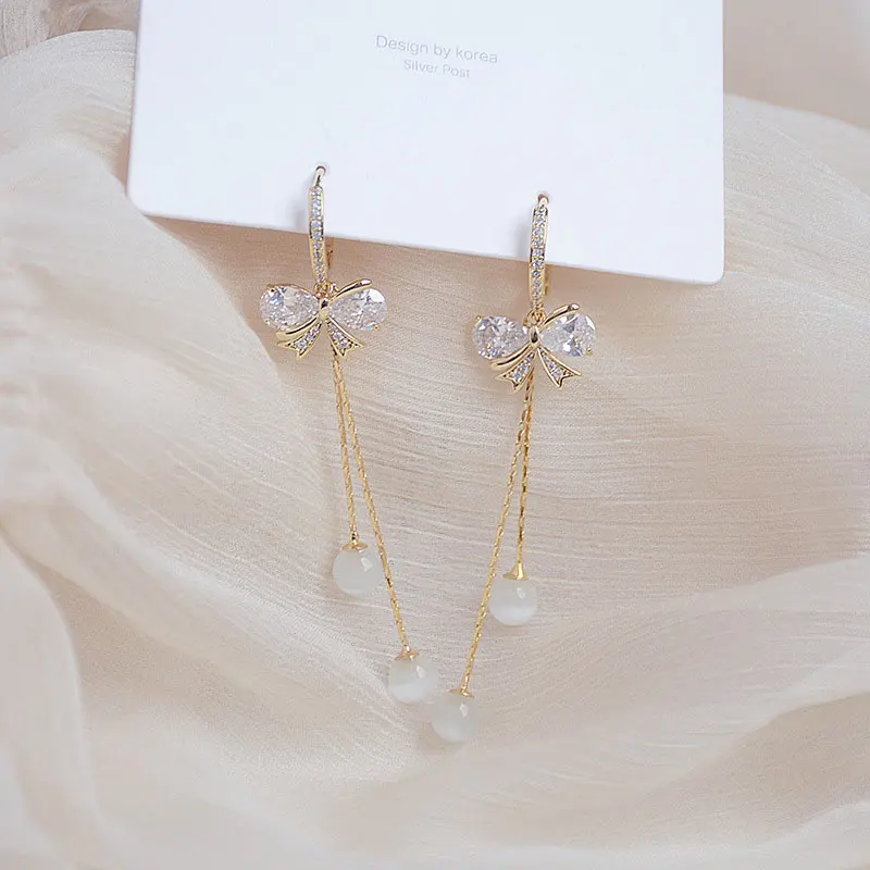 All-match Women Hoop Earrings Cat Eye Light Luxury High-End Earrings Female Ear Buckle Bowknot Temperament Zircon Fashion Gifts