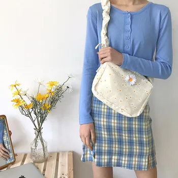 

2020 ladies shoulder bag Japanese and Korean small fresh college style wild messenger bag spring new canvas bag