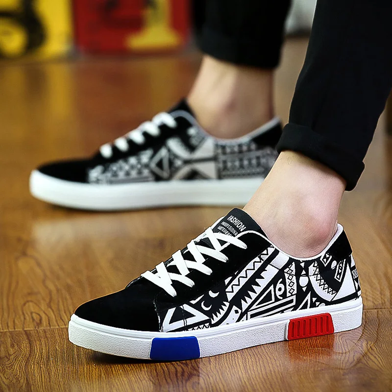 

Men's Fashion Canvas Shoes Spring Autumn Canvas Lace Up Outdoor Casual Shoes Breathable Flats Male Skate Shoe Zapatos De Hombre