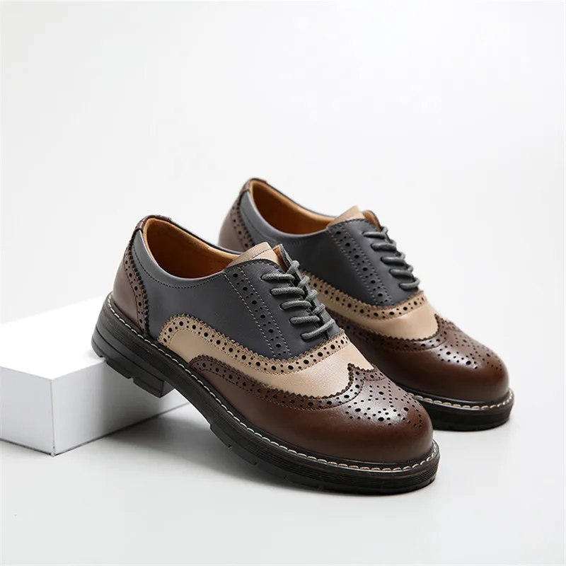 

Vintage Carved Swing Single Women Brogues Shoes Lace Up Lady Oxfords Shoes New 2020 England Bullock Flats Oxford Shoes For Woman