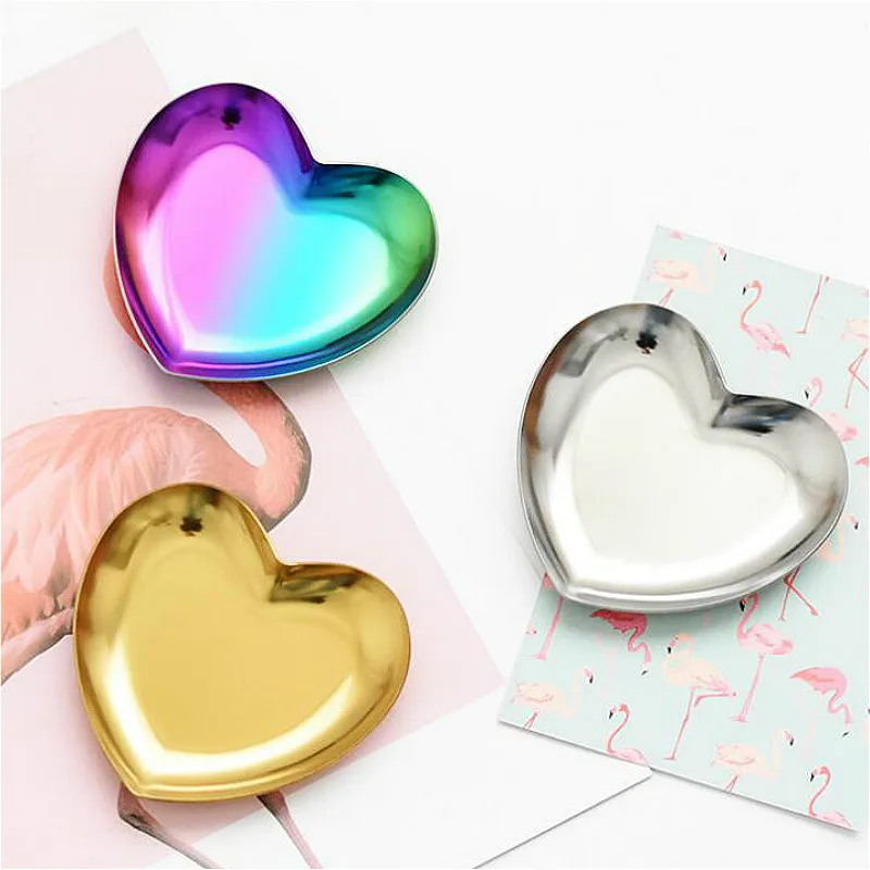 

Nordic Heart Shape Storage Tray Gold Metal Storage Fruit Plate Necklace Ring Jewelry Display Holder Tray for Home Decor Ornament