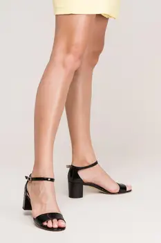 

Pearl Genuine Leather Black Women 'S High-Heeled Shoes 120130001884