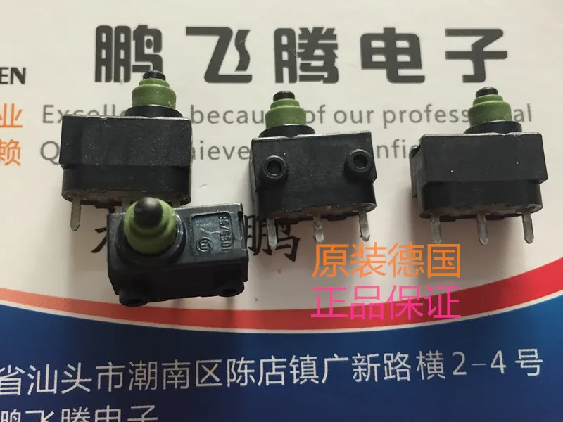 1PCS German original A6L Q7 J518 lock ignition switch Micro-motion car switch 1055/58 Straight pin car micro switch