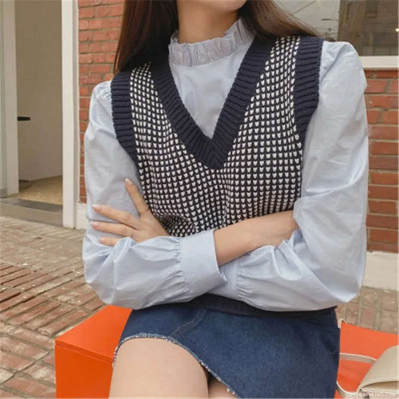 

2020 New Arrival Plaid Women Vest Sweater V-neck Sleeveless Female Sweaters Fashion Chic Women's Outfit