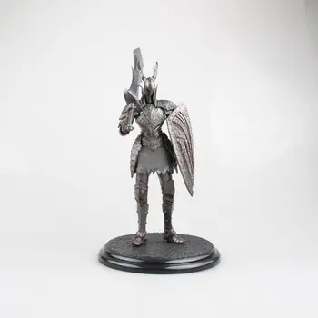 

20cm Game Dark Souls 2 Warrior Black Knight Big Sword Shield Top Games PVC Ation Figure Model Collectible Toys