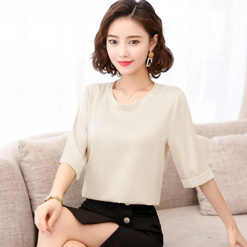 Korean Silk Blouses Women Satin Blouse Tops Plus Size Woman Solid Short Sleeve Shirt Top Plus Size Blusas Mujer De Moda 2020 XXL